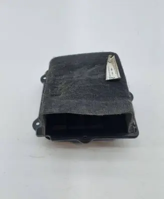 Jeep Grand Cherokee WL Quarter panel pressure vent 68542780AA 780AA