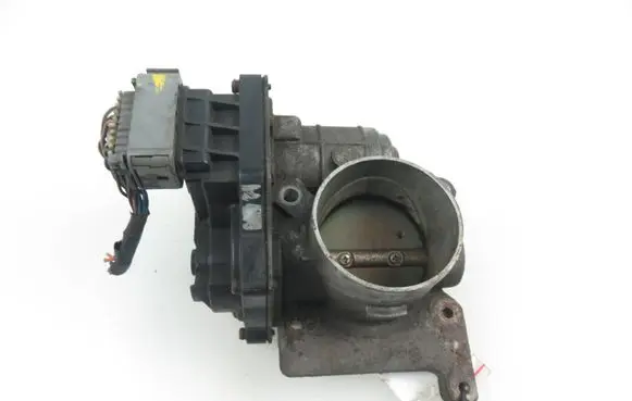 Chevrolet Equinox Throttle body valve 12582616