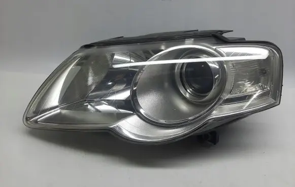 Volkswagen PASSAT B6 Headlight/headlamp 3C0941005Q