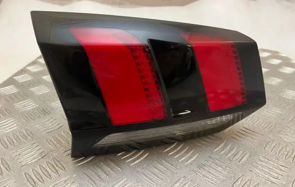Peugeot 5008 II Tailgate rear/tail lights 9811027880