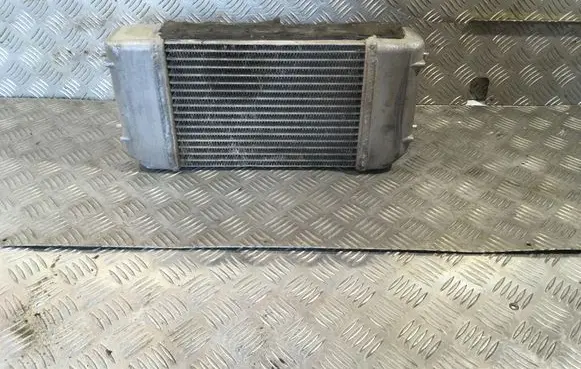 Land Rover Discovery Intercooler radiator