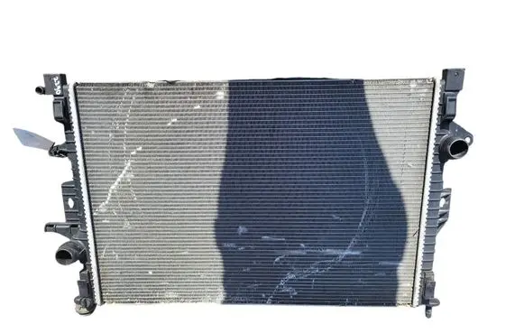 Volvo V40 Coolant radiator 31319064