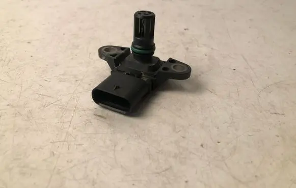 BMW 5 G30 G31 Air pressure sensor 8644432