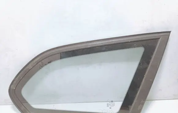 BMW 3 E90 E91 Rear side window As2