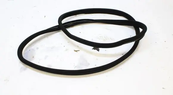 Mercedes-Benz C W204 Rubber seal front door (on door) 11111