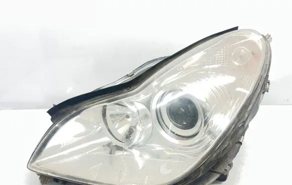 Mercedes-Benz CLS C219 Headlight/headlamp 159677