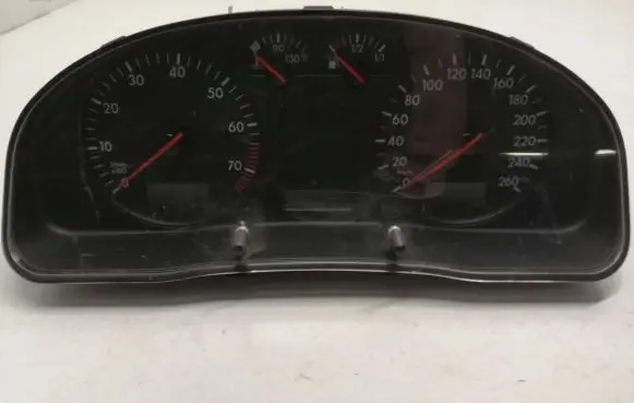 Volkswagen PASSAT B5 Speedometer (instrument cluster) 3B1919880B 110008920025