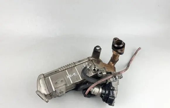 Mini One - Cooper F56 F55 EGR valve cooler 8515891