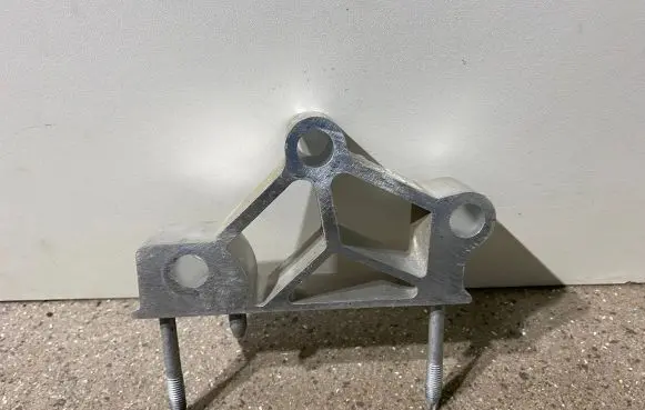 Audi A8 S8 D4 4H Engine mounting bracket 4H0857021A