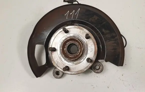 Chrysler Town & Country V Front wheel hub 04743576AB 04779780AA