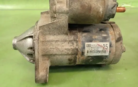 Mitsubishi Lancer Starter motor