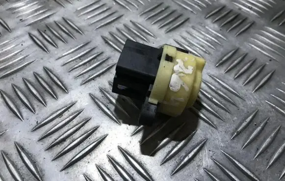 Mazda 626 Ignition lock contact 