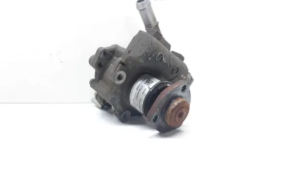 BMW X1 E84 Power steering pump 678045902