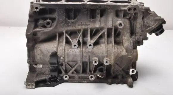 BMW 1 E81 E87 Engine block N47D20B