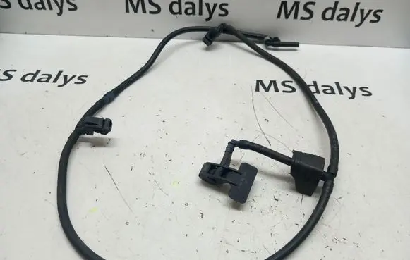 Mercedes-Benz ML W164 Windshield washer spray nozzle A1648601147 1648601147