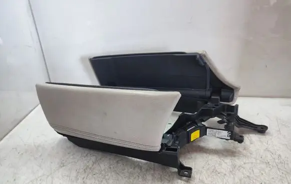 BMW 5 F10 F11 Armrest 9216893 921689308