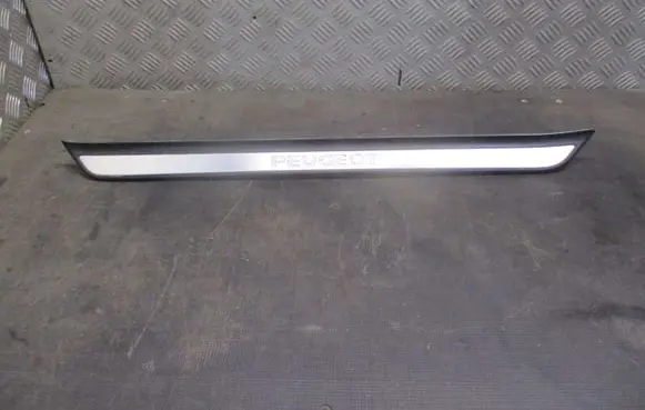 Peugeot 607 Front sill (body part) 9629149677
