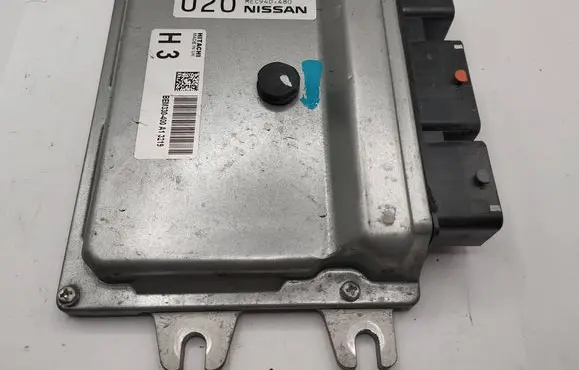 Nissan Qashqai Engine control unit/module MEC940480 050996