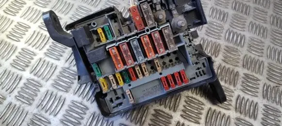 Peugeot 206 Fuse box set 9641853680