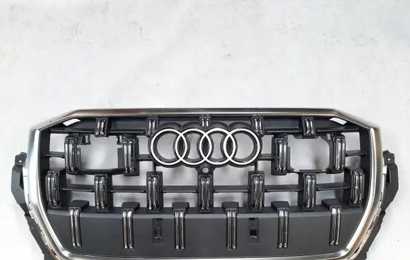 Audi Q7 4M Front bumper upper radiator grill 4M0853651BE