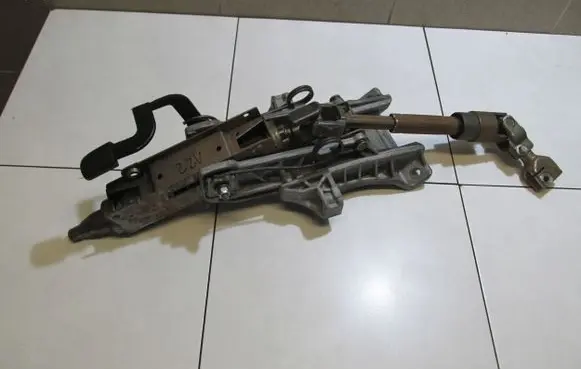 Mazda 3 I Steering wheel axle set 3C529