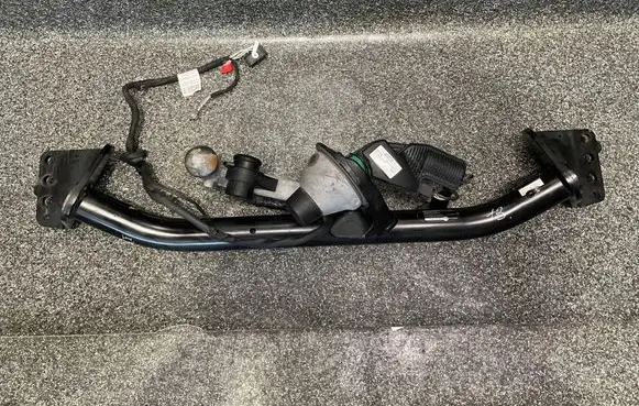 Mercedes-Benz B W247 Tow bar set 55R014604 12347905 A2473101200