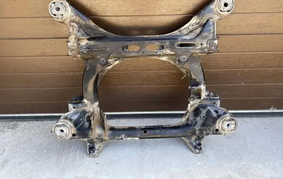 Volkswagen Touareg I Front subframe 7L0499314A 7D012161