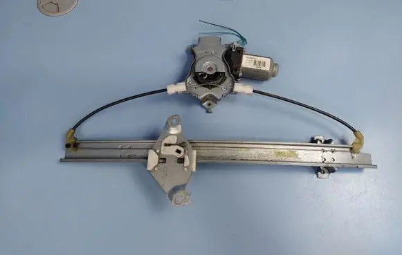 Rear door window regulator with motor