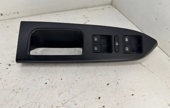 Volkswagen Touran I Electric window control switch 1T1867371H