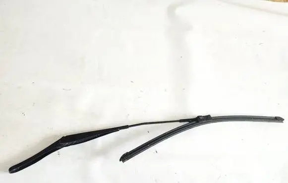 Opel Astra H Front wiper blade arm