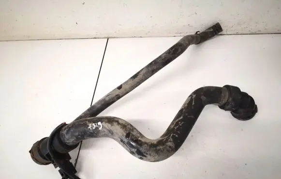 Volkswagen PASSAT B5.5 Engine coolant pipe/hose 4b0121049s