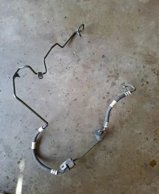 Power steering hose/pipe/line