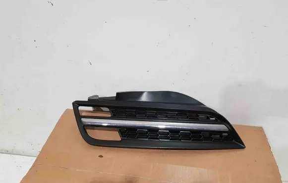 Nissan Micra Fog light bracket 62320BC4