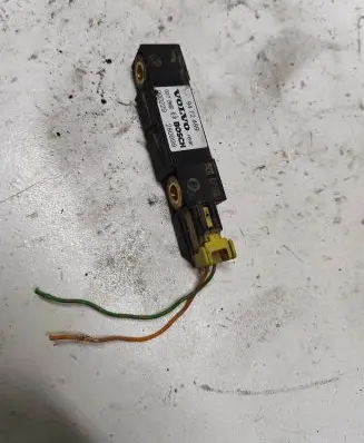 Volvo V70 Airbag deployment crash/impact sensor 9472489 280999 000229