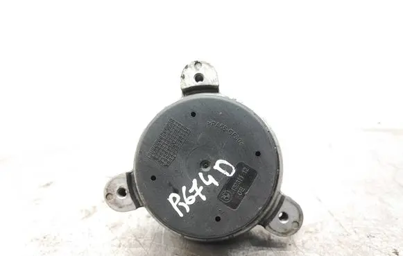 Engine mount bracket