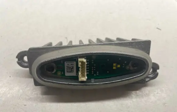 Audi Q5 SQ5 LED ballast control module MDE14021R