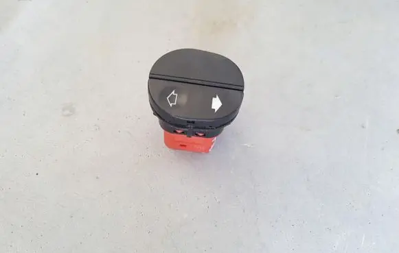 Ford Fiesta Electric window control switch