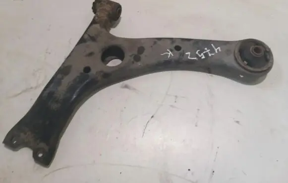 Toyota Corolla Verso AR10 Front lower control arm/wishbone