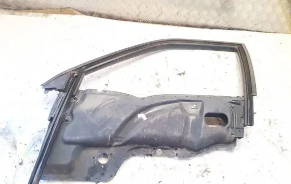 Audi 80 90 S2 B4 Front door window/glass frame 