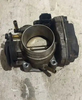 Audi A3 S3 8L Throttle valve 06A133057J