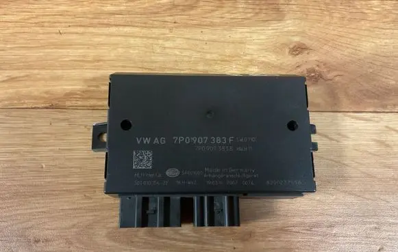 Volkswagen Touareg II Tow bar trailer control unit/module 7P0907383B 7P0907383F 5A001001