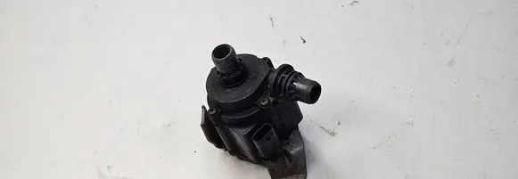 BMW 5 F10 F11 Electric auxiliary coolant/water pump 8511748 704125200