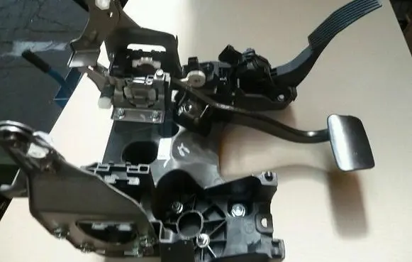 Opel Zafira C Pedal assembly 84022196