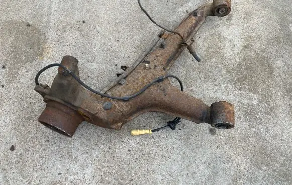 BMW 7 E23 Rear control arm 33321124217