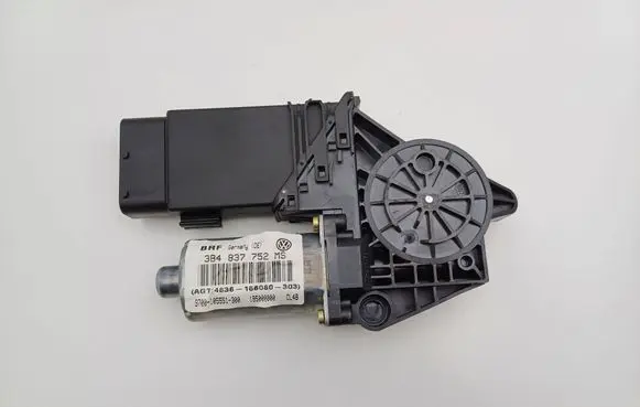Volkswagen PASSAT B5.5 Front door window regulator motor 3B4837752MS