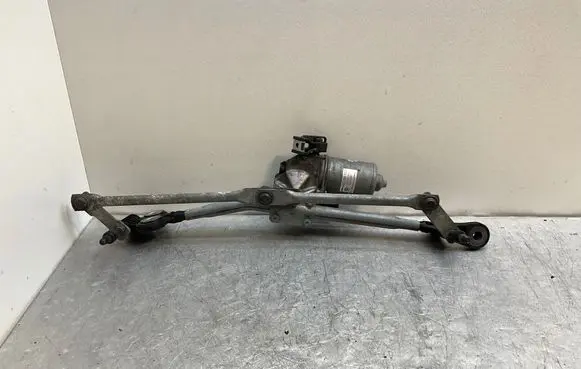 BMW X5 E70 Front wiper linkage and motor 7200510 7111381 7200535