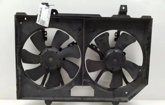 Nissan Primera Radiator cooling fan shroud 