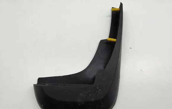Land Rover Defender Front mudguard L8BM16G574AC