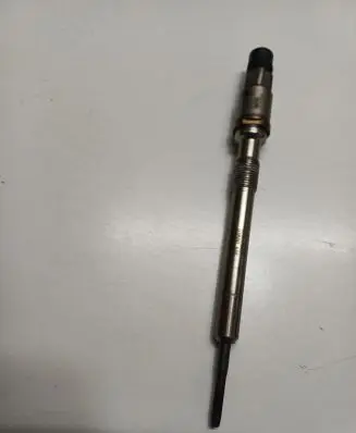 Volkswagen Golf VII Glow plug E2520028814