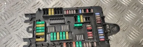 BMW X6 F16 Fuse module 6819651